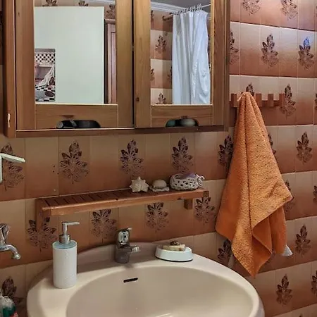Holiday home To Relax, 1km From The Beach! Neo Epivates