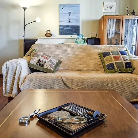 To Relax, 1km From The Beach! Holiday home Neo Epivates