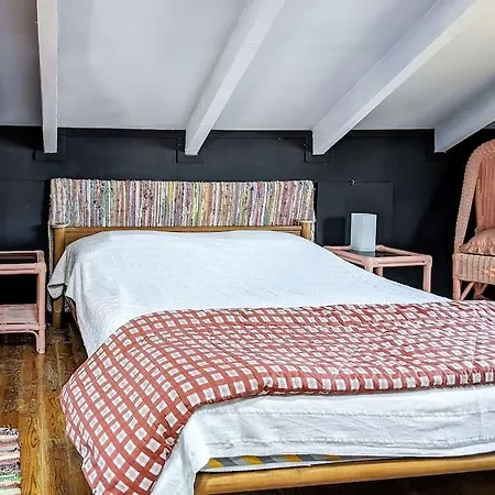 To Relax, 1km From The Beach! 尼奥伊皮瓦太