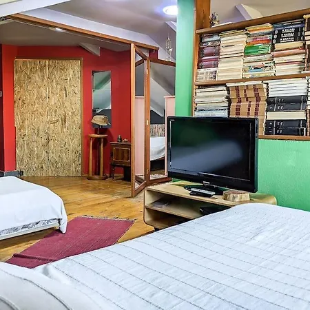 To Relax, 1km From The Beach! Vakantiehuis Neoi Epivatai